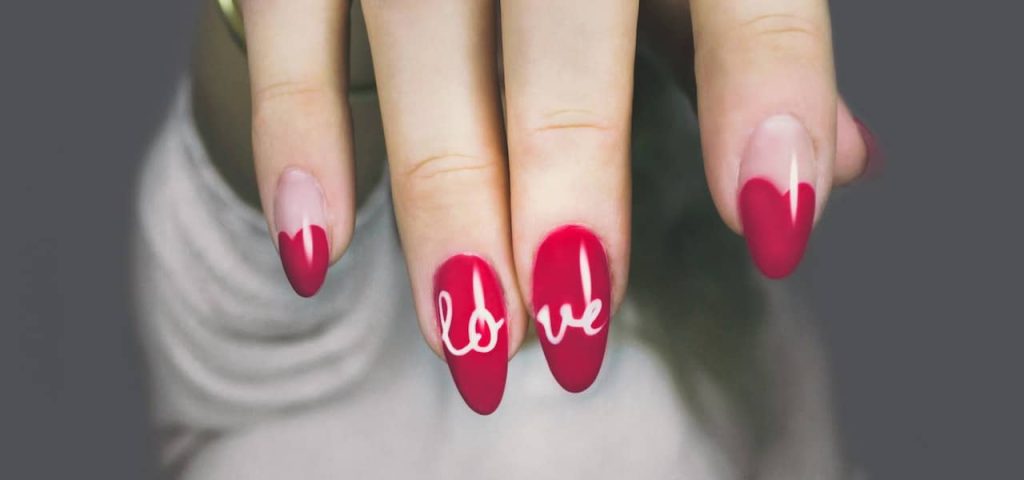 does acrylic nails hurt