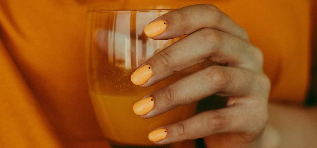 why nail polish bubbles