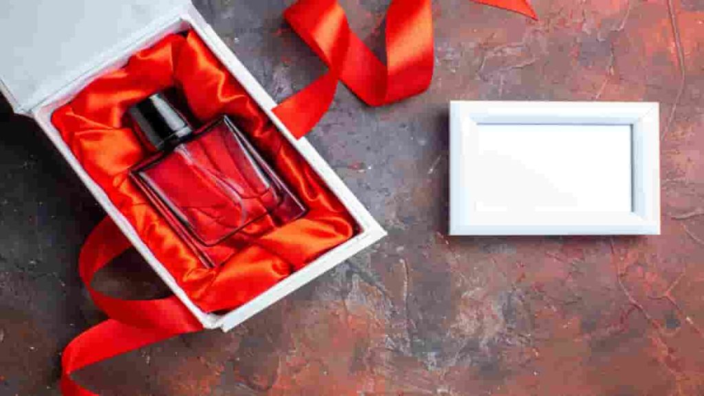 red sexy perfume