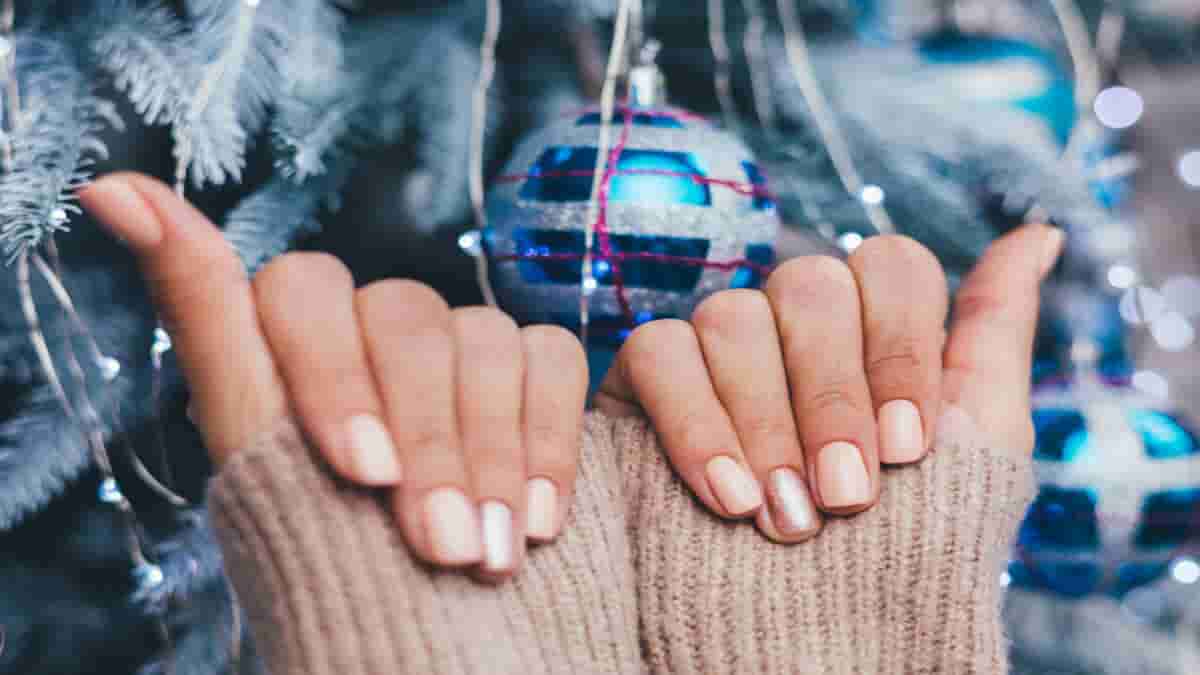 winter wonderland theme nails
