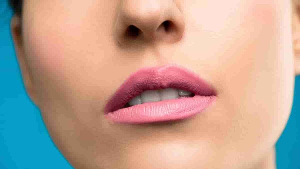 pretty in pink lipstick