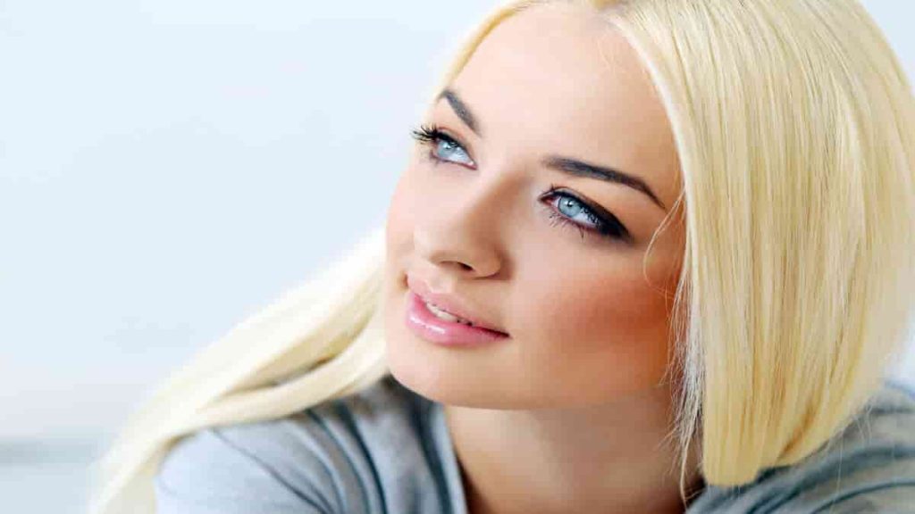 mascara for blonde hair and blue eyes