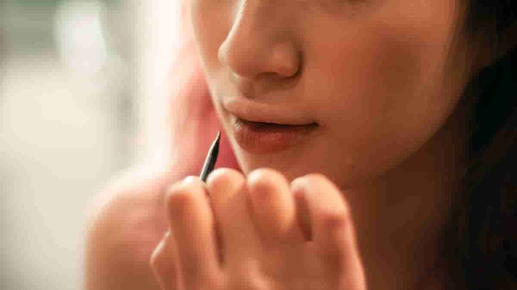 lipstique ultimate lip liner