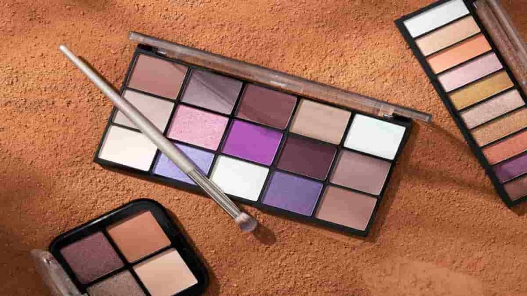 dark winter eyeshadow palette