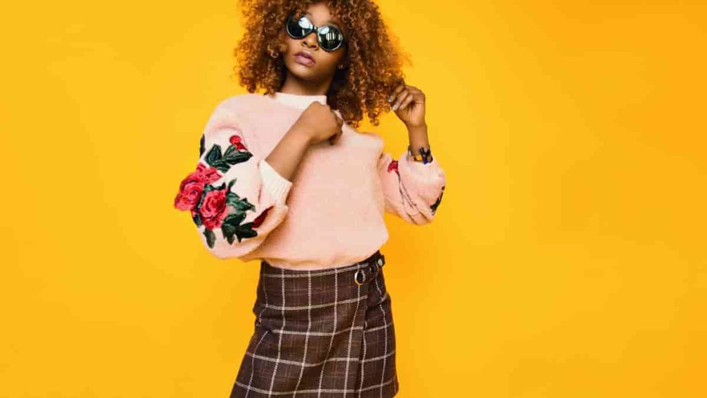 before and after curly hair extensions