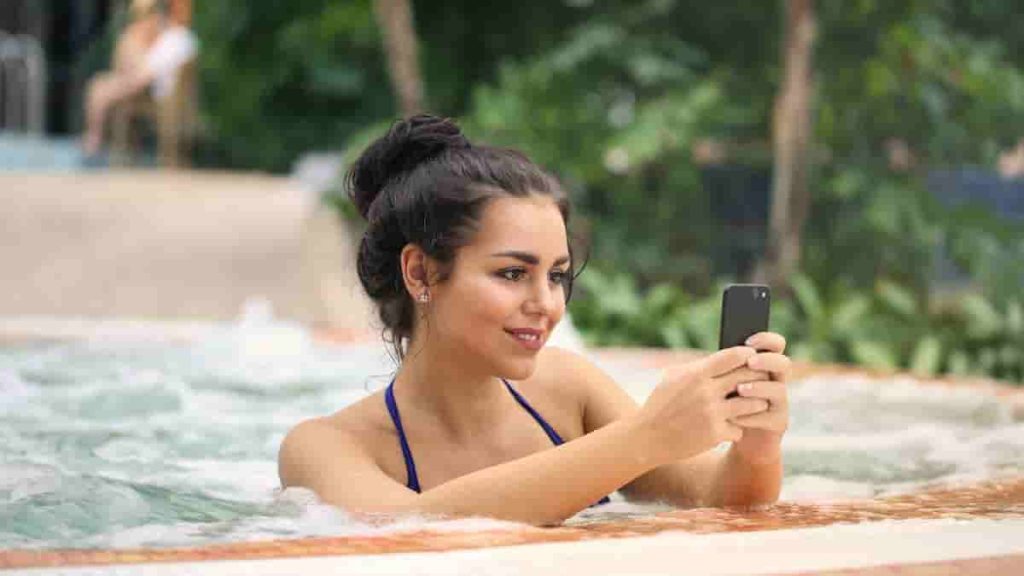 hairstyles for pool