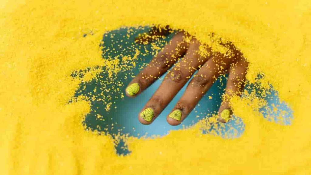 yellow nail designs