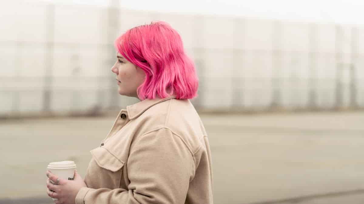 pink hair tips