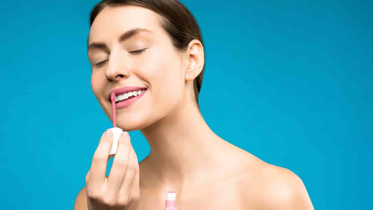 pink lip gloss