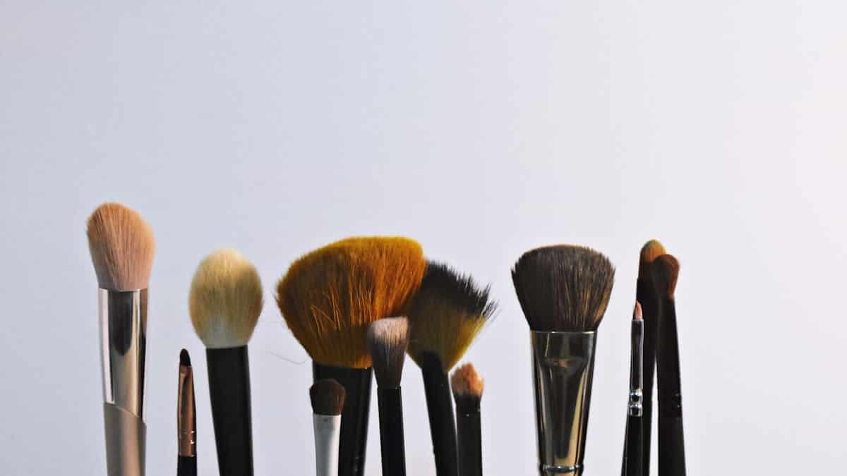 makeup brush parts name