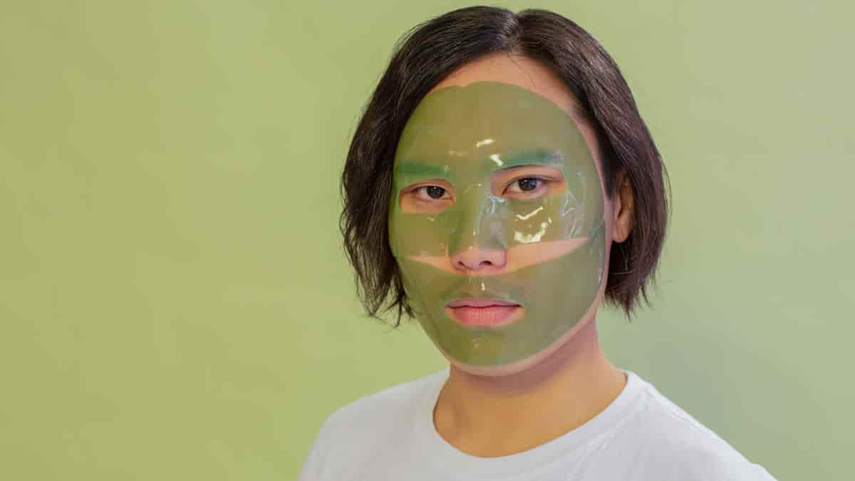 green clay face mask