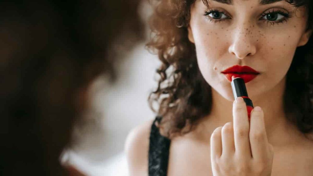 red metallic lipstick