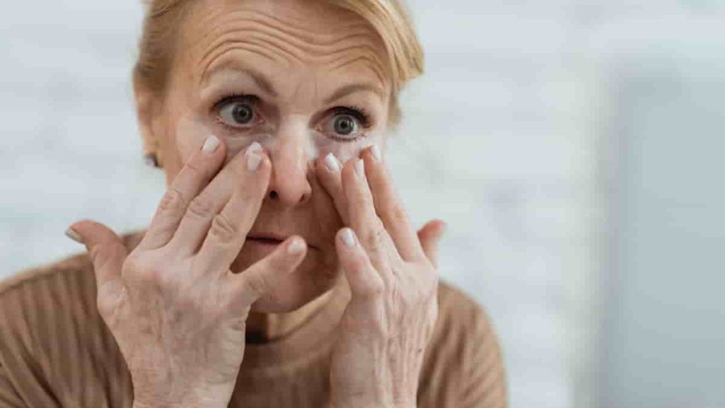 anti wrinkle eye oil