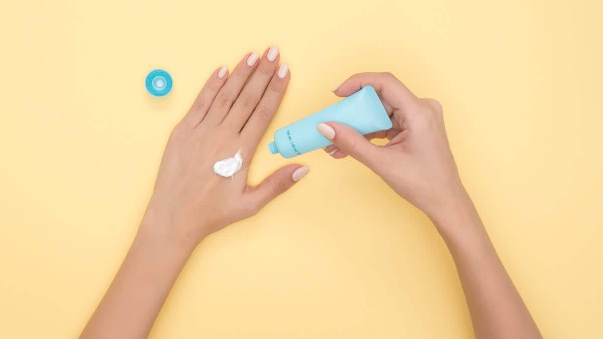 hand cream with retinol