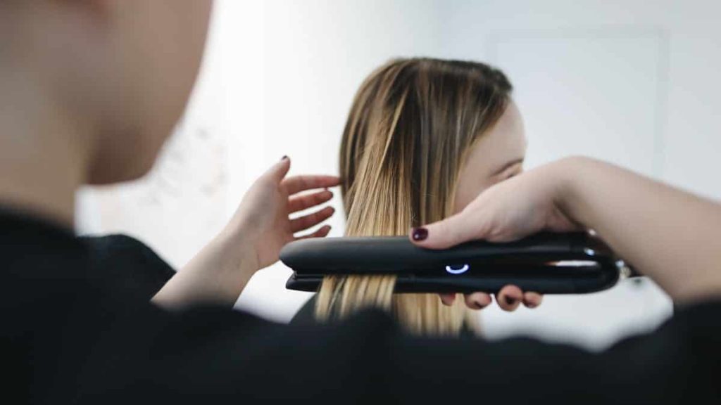 hair flat iron ceramic vs titanium