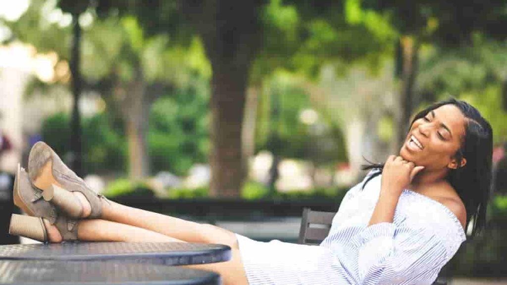 flattering tops for big busts