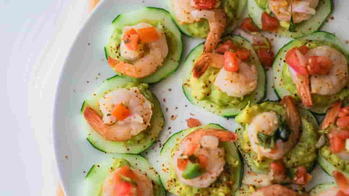 summer shrimp scampi with tomatoes and corn