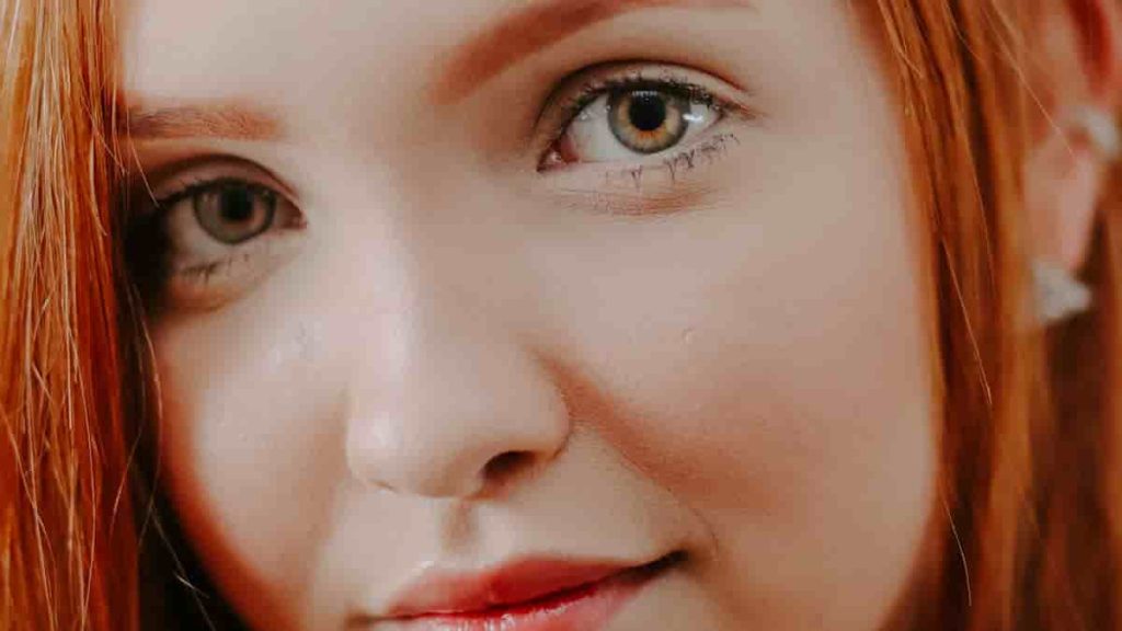 hair color brings out eyes