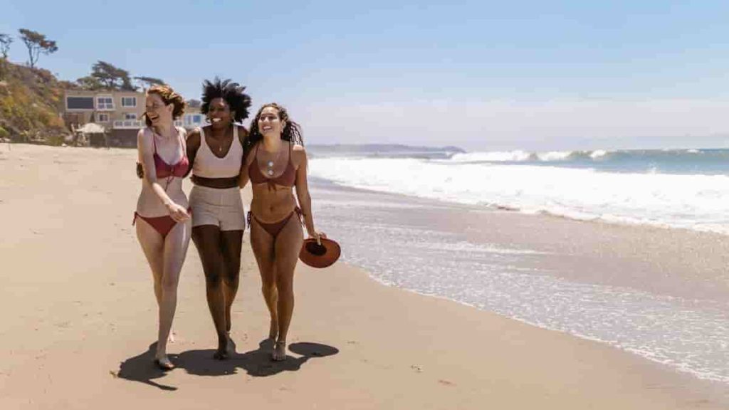 crotchless bikinis