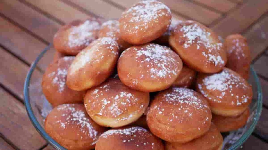 vanilla creme donut