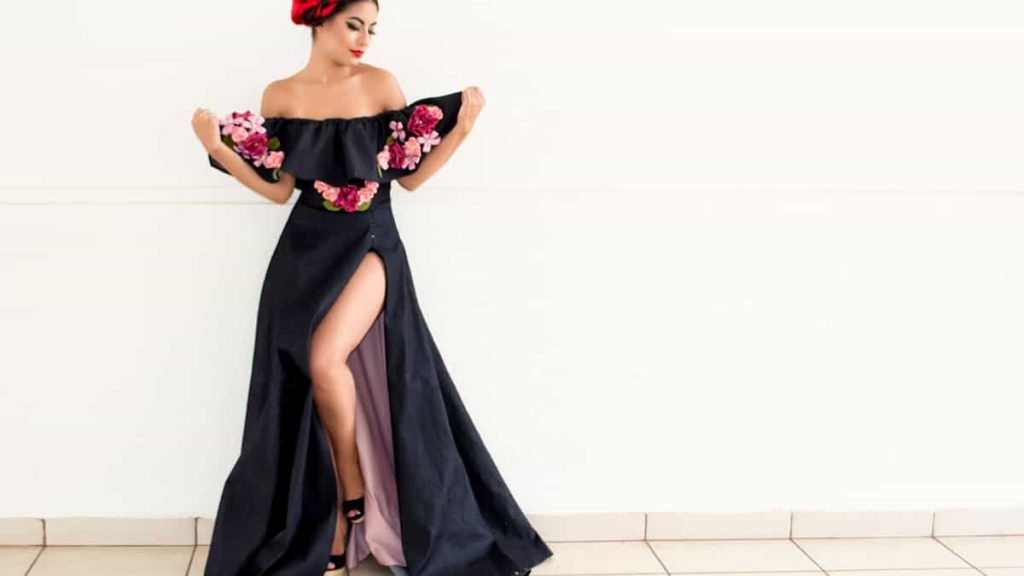 black long sleeve dress