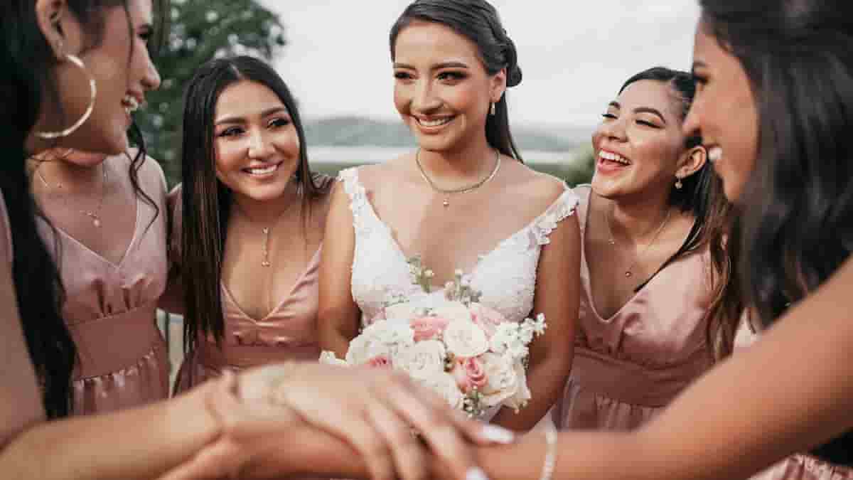 wedding dresses for small bust