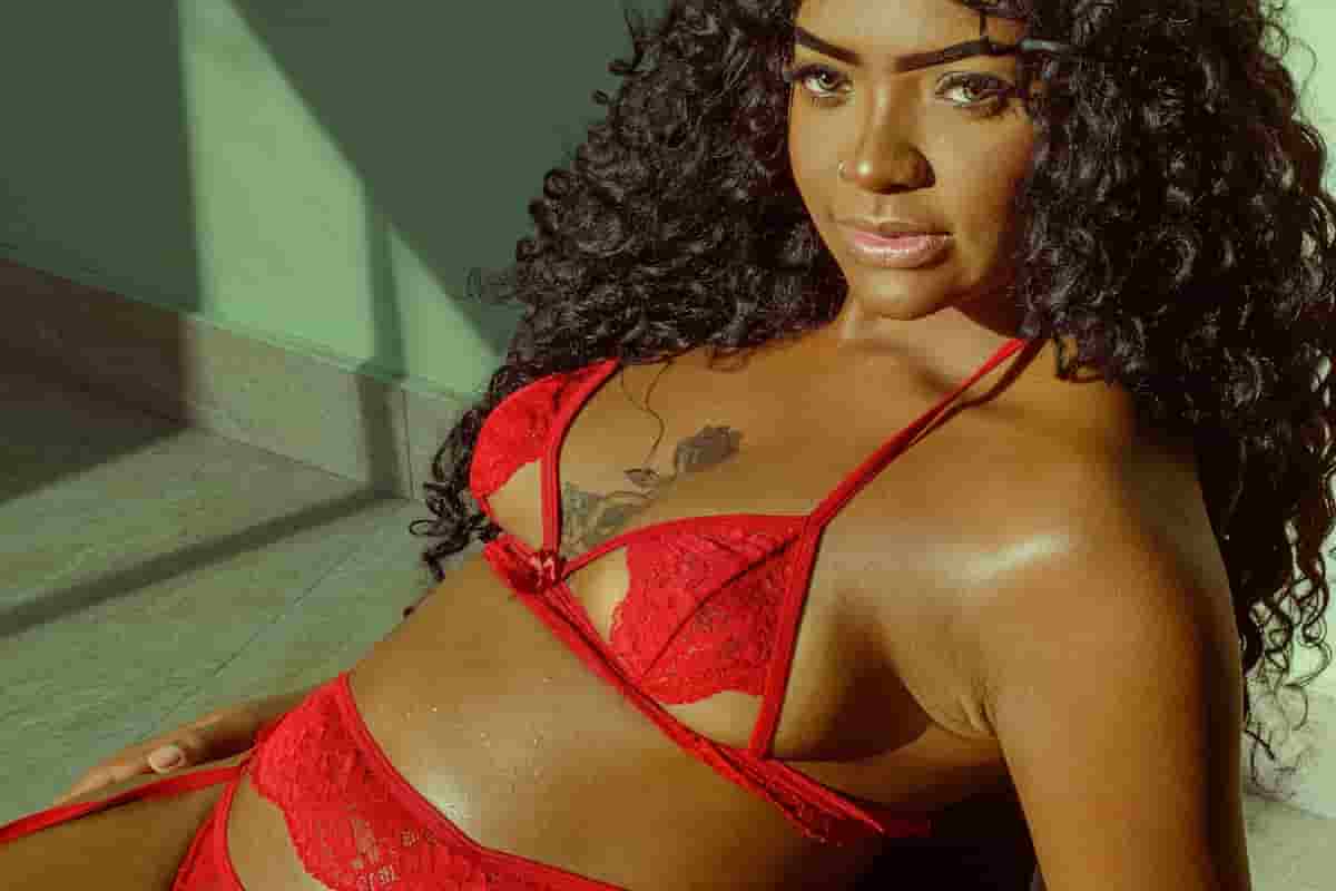 crotchless lingerie for women